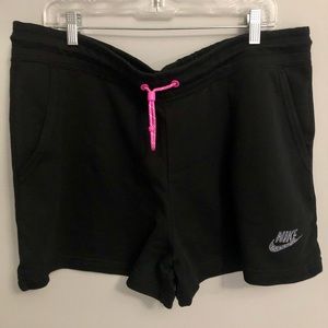NWT Nike cotton short